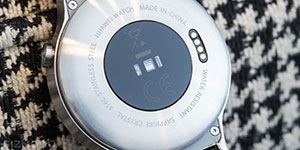 Illustration for article titled Huawei Watch Review: I Love This Snazzy Piece, But Not That Price
